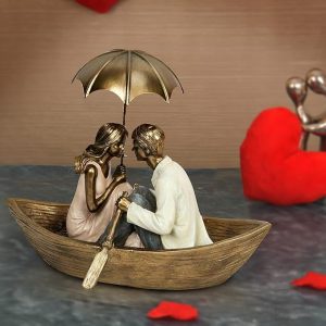 Romantic Boat Couple Showpiece for Home Decor